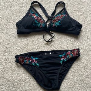 Laundry By Shellin Segal Black Embroidered Bikini Set- Medium